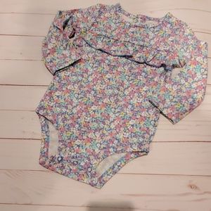 Carter's Long Sleve Onsie size 9 months